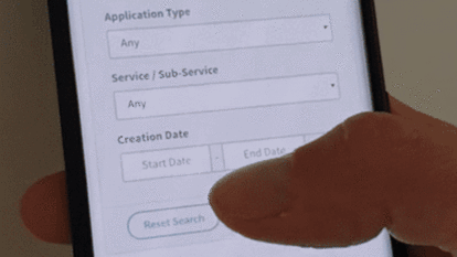 Filtrage des demandes de licence dans l'application mobile mySPECTRA Écran animé montrant comment les utilisateurs filtrent les demandes de licence dans l'application mobile mySPECTRA
